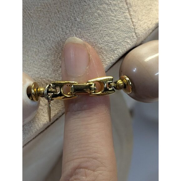 Vintage Essex of Canada large block beaded necklace - Picture 8 of 10